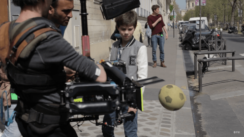 The film crew in the streets of Paris - Save Kids Lives - A film directed by Luc Besson - #SAVEKIDSLIVES - FIA foundation